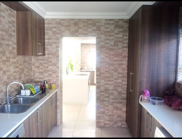 4 BEDROOM HOUSE FOR SALE IN SUNWARD PARK